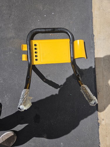 Dewalt OEM Parts. Handle DXPW61373 4000psi Cold Water Pressure Washer - Picture 3 of 4