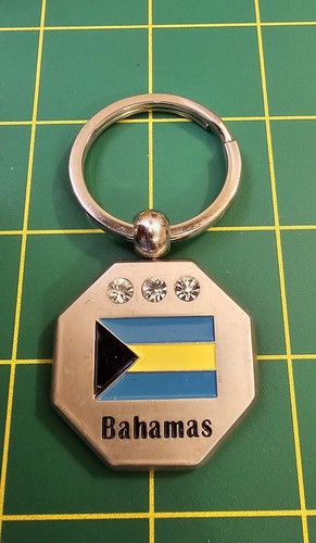 Vintage Bahamas Silvertone Metal Souvenir Keychain - Picture 1 of 2