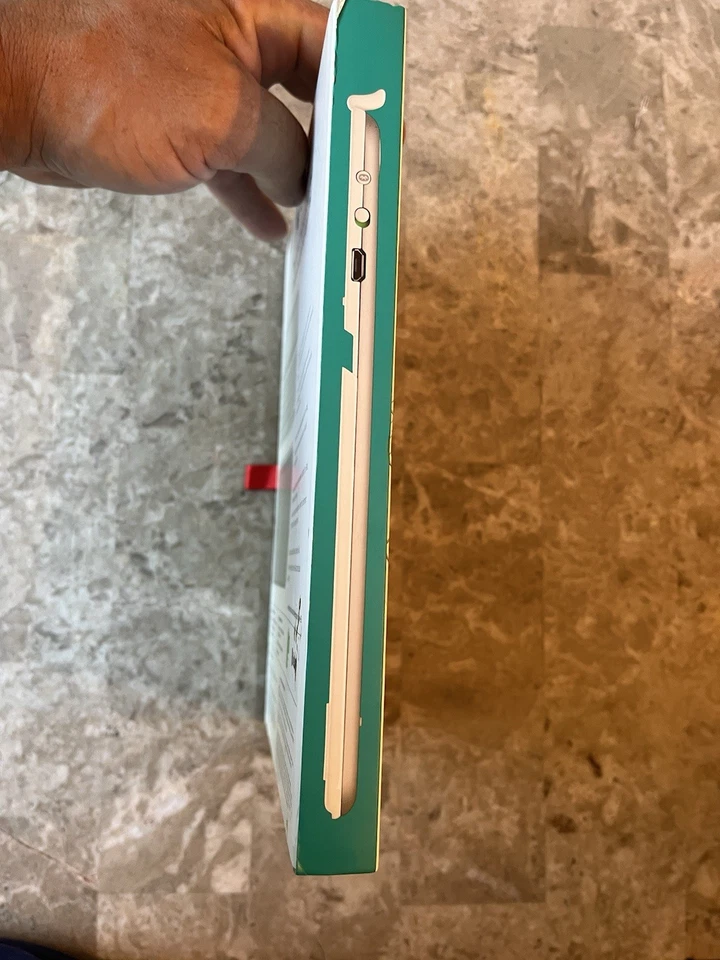 Logitech Ultrathin Keyboard Cover i5 for iPad Air – Bluetooth – unused in box - Image 4 of 4