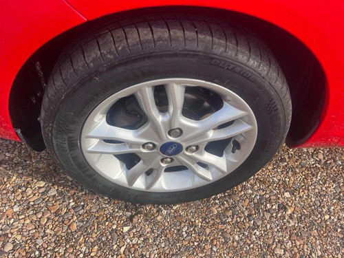 FORD FIESTA 1.0T EcoBoost Zetec Euro 5 (s/s) 5dr 2014 - Picture 15 of 20