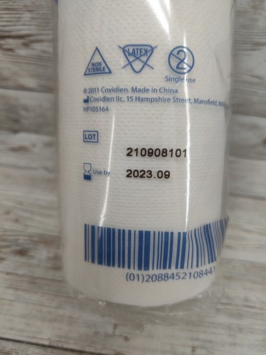 Covidien Kendall Cloth Tape - Size: 4" x 10 yds - 6 Rolls/Box Exp: 09/2023 - Picture 7 of 11