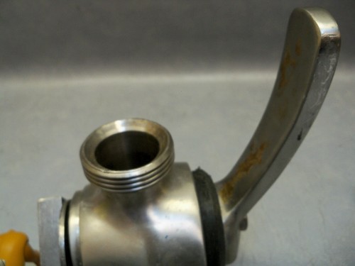 1-1/2" sanitary plug valve C.B. Stainless Steel - Picture 2 of 6