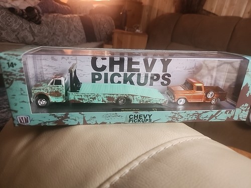 M2 MACHINES HAULER, 1968 CHEVY C60 TRUCK & 1958  CHEVY APACHE STEPSIDE R76 24-16 - Picture 1 of 10