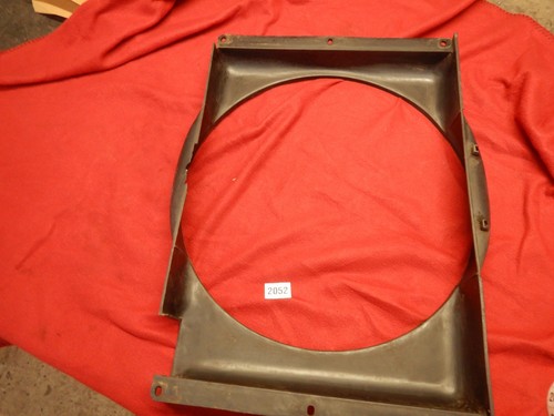 66 67 MOPAR C BODY RADIATOR FAN SHROUD 2579011 CHRYSLER 300 POLARA FURY MONACO - Picture 8 of 9