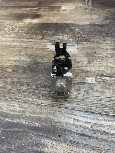 Echo Trimmer SRM 225 SRM-225 Genuine Parts - Carburetor - Picture 14 of 24