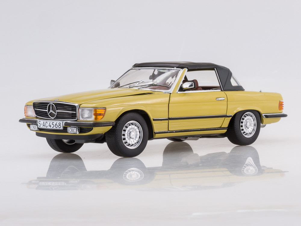 Scale model 1 18 1977 Mercedes-Benz 350 SL Closed Congreenible (Mimosa Yellow) Scale model 1 18 1977 Mercedes-Benz 350 SL Closed Congreenible (Mimosa Yellow)