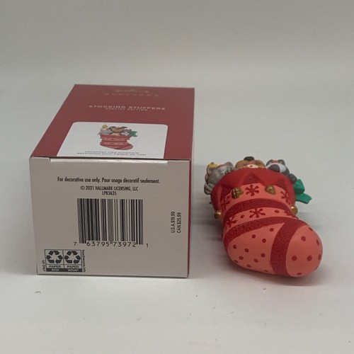 Caja de adornos navideños HALLMARK Keepsake Stocking Stuffers 2021 - Imagen 6 de 7