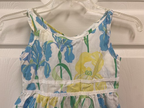NEU LILLY PULITZER BLOOMIN IRISES BLUMEN ÄRMELLOS BLUMENMÄDCHEN OSTERN KLEID 4T - Bild 3 von 6