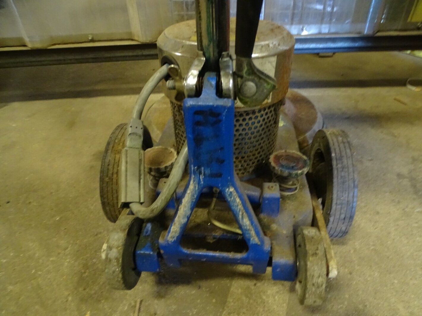 Picture 6 of 10