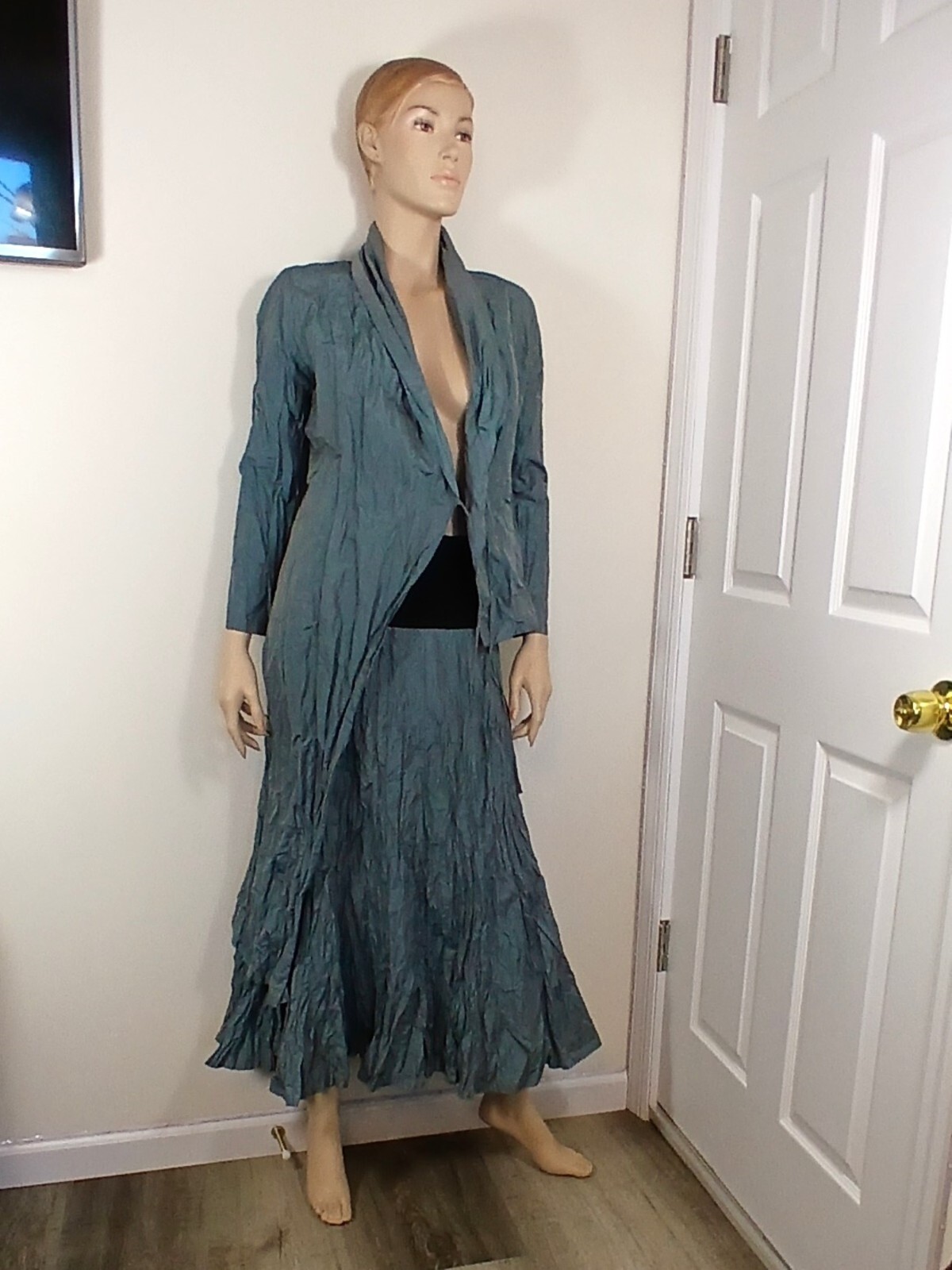 Picture 4 of 14