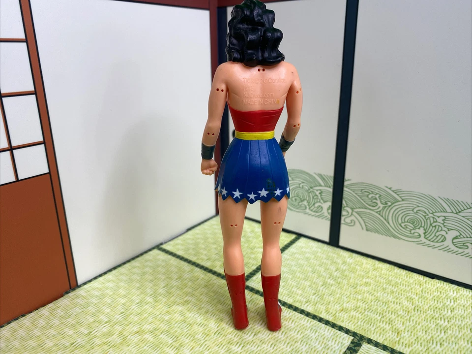 Figura de acción de juguete DC Comics Wonder Woman Posable de goma NJCroce S13 Foto 4 de 4