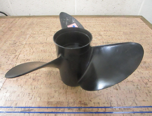 *OEM* 0780 Turning Point 3 Blade 11 3/4 X 17 RH Propeller 21311710