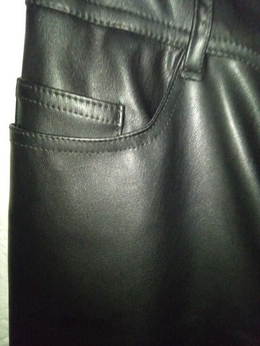 Brand New Womens New Look Petite Black Faux Leather Straight Leg Trousers Size 4 - Picture 9 of 11