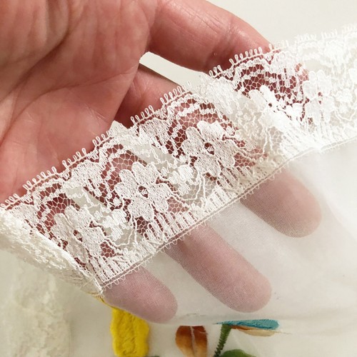 Vintage ovales besticktes Organza Deckchen Spitzenrand blau gelb Blumen 2 Größen Sie wählen - Bild 5 von 14