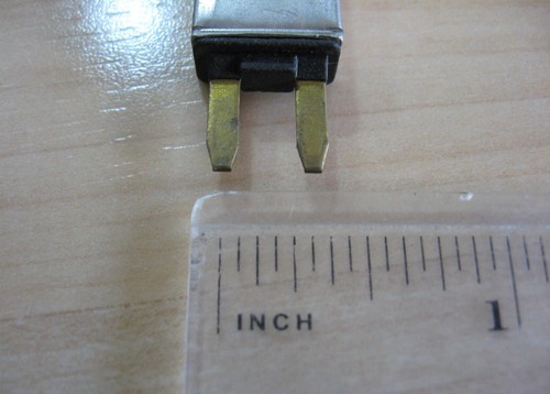 Mack Automotive Circuit Breaker 11MR319M2 12V 10A 10Amps ATM Mini Fuse #M147LB - Picture 4 of 8