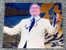 Tony Bennett Signed Autograph 8x10 Photo 