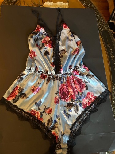 Hochglanz Satin blau Blumen Shiny Body TEDDY PLAYSUIT Strampler Dessous Cami M - Bild 13 von 13