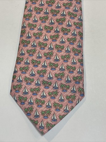 Vineyard Vines, Martha’s Vineyard Pink Sailboat Deserted Island Silk Necktie - Picture 1 of 8