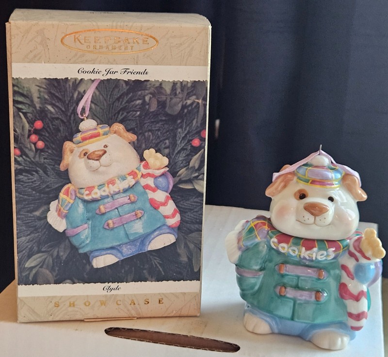 Hallmark Keepsake Ornament Clyde Cookie Jar FRIENDS
