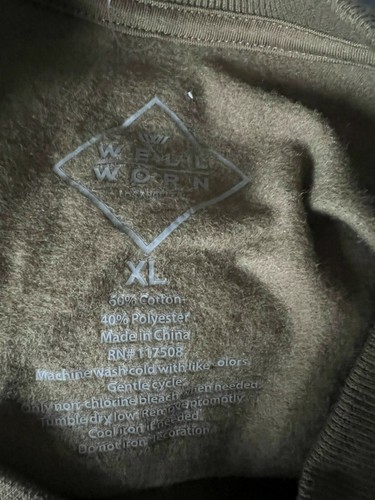 Men’s Well Worn Size XL Olive Black Pride Black History Month Sweatshirt - Picture 5 of 5