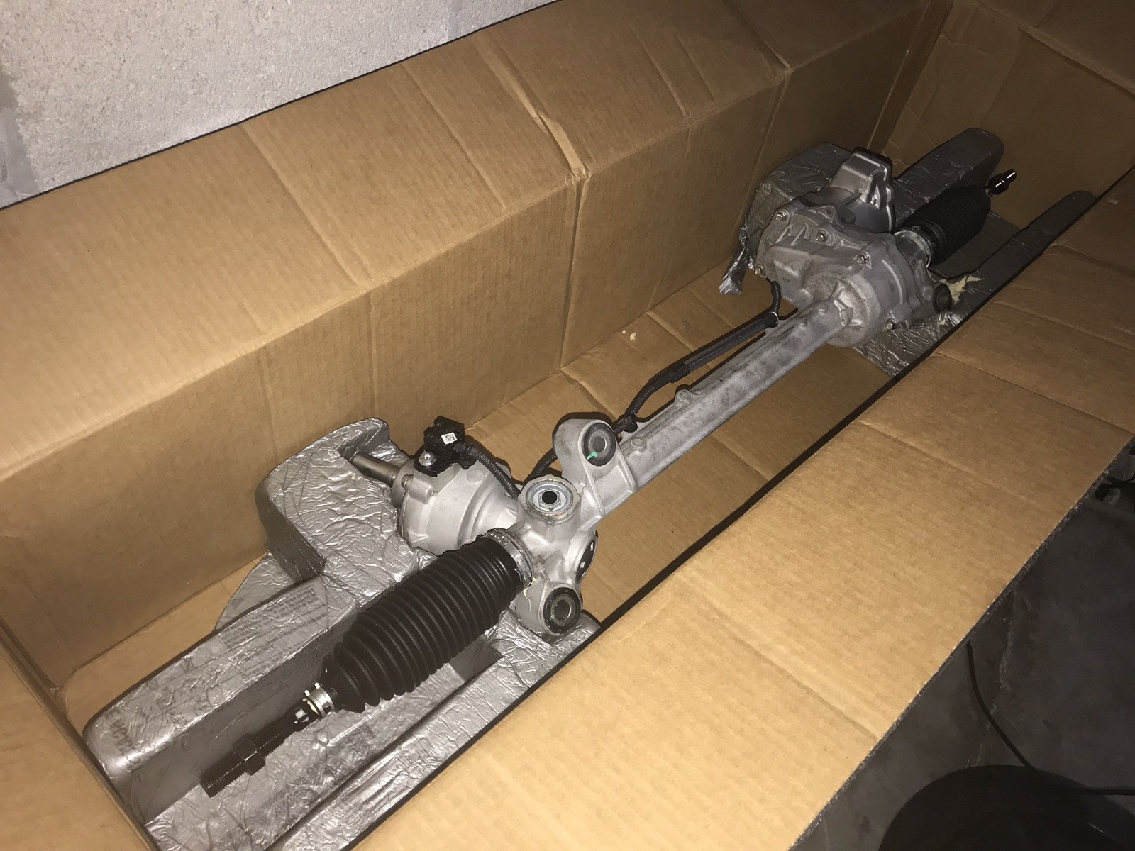 Genuine Ford Remanufactured Steering Gear Assembly AE5Z3504EERM eBay