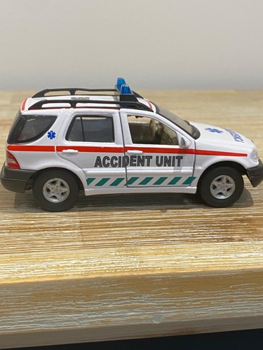 Cararama Mercedes Benz ML320  POLICE TRAFFIC ACCIDENT UNIT  RARE CAR Scale 1:43 - Picture 1 of 5