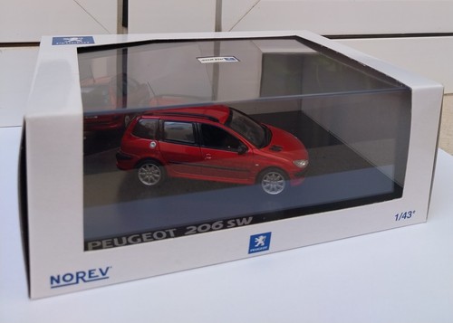 Peugeot 206 SW red Norev 472633 MIB 1:43 n 204 304 205 305 306 207 break wagon - Imagen 3 de 4
