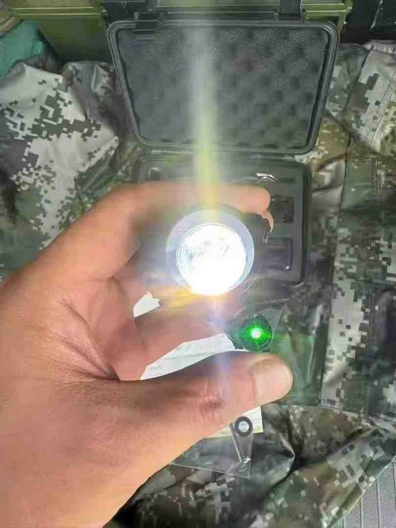 Chinese PLA  QMZ265 Tactical Flash Light Special force combat  3 in 1 used