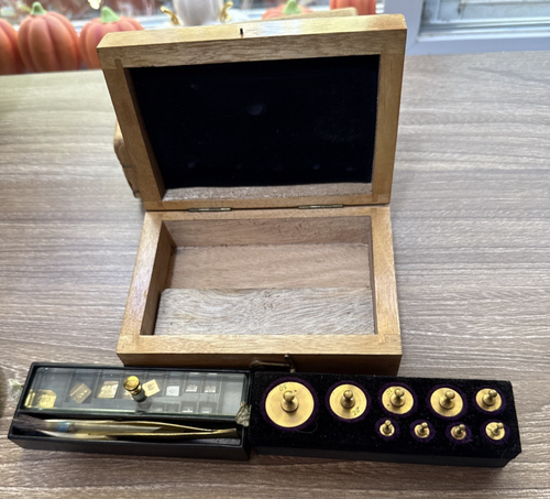 Set pesi di precisione in ottone da farmacia vintage made in Germany - Foto 15 di 20