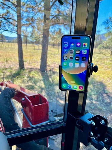 Support téléphone magnétique pour tracteurs équipement lourd - Photo 5 sur 11