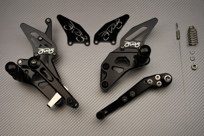 Commandes Reculées SUZUKI GSX-R 1000 WVCY 2009-2011 Platines Racing Noires