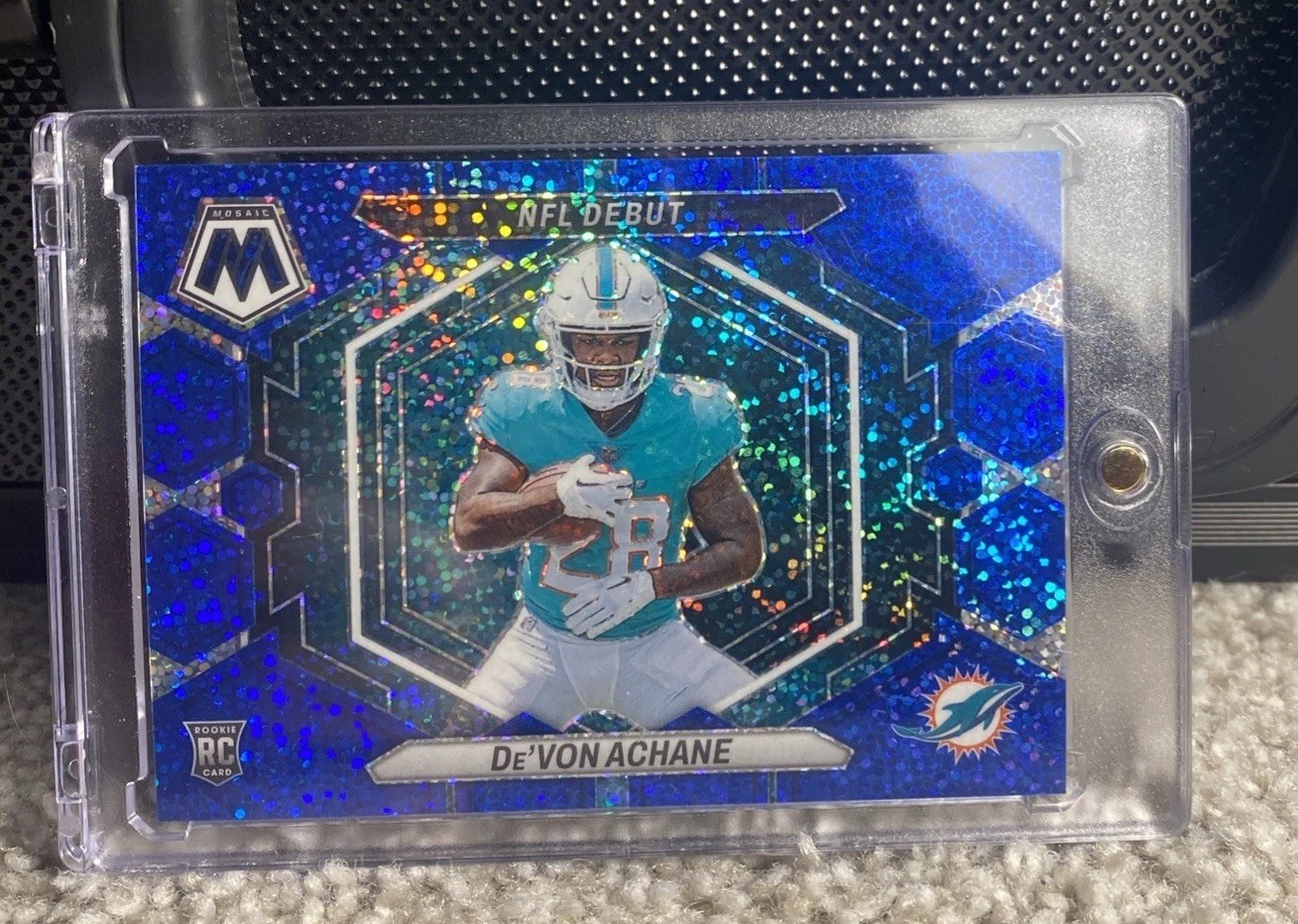 2023 Mosaic NFL Debut De'Von Achane #ND-8 Blue Sparkle SSP /96 (RC)