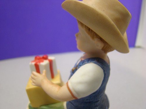 Figura Vintage HOMCO Denim Days 1985 Es Navidad #5563 Niño Regalo Regalo - Imagen 5 de 15