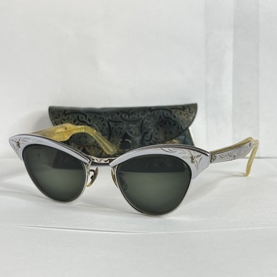 VINTAGE AMERICAN OPTICAL CAT EYE MIDCENTURY SUNGLASSES 60