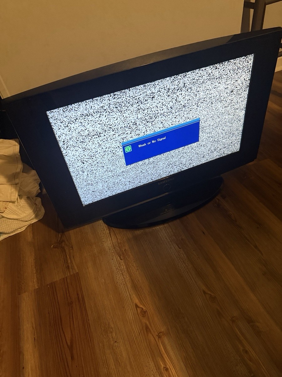 TV売ります Samsung 26” TV Television Black LN26A330J1D HDMI 1366 × 768p No