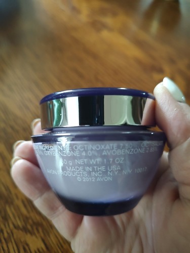 Avon Anew Platinum Tagescreme Breitspektrum LSF 25 - 1,7oz - Bild 2 von 3