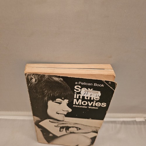 Sex in The Movies, Alexander Walker, 1968, Paperback, A Pelican Book, Acceptable - Imagen 3 de 24