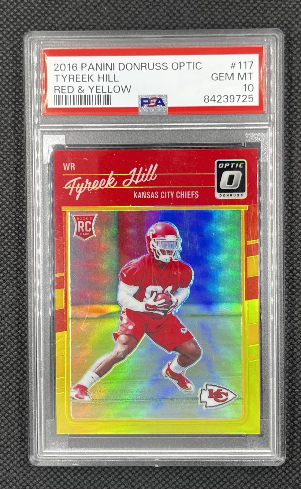 2016 Panini Donruss Optic - Tyreek Hill RC Red and Yellow #117 Chiefs PSA 10