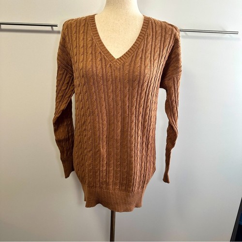 Chloe Kristyn Small hellbraun Tequila V-Ausschnitt Zopfmuster Pullover neutral gemütlich Kabine neu mit Etikett schick - Bild 4 von 15