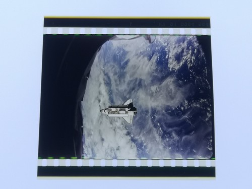 Imax 70mm Film Cell Cinema Frame Discovery Space Shuttle Earth NASA Collectable - Bild 1 von 5