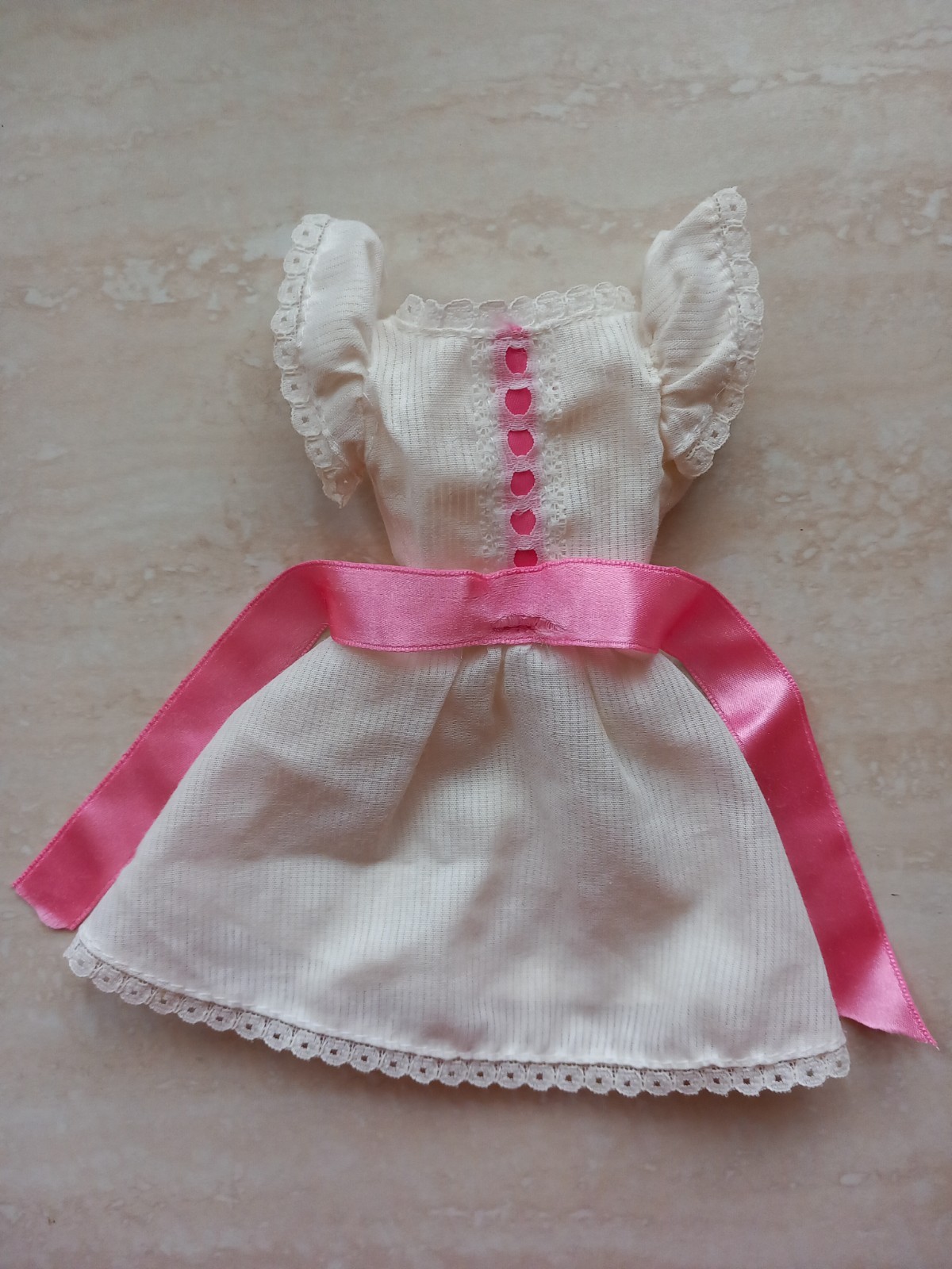 Foto 1 di 2