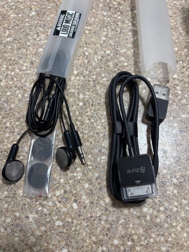 Microsoft Zune 30GB MP3 Digital Media Player Working Complete Original White - Imagen 9 de 15