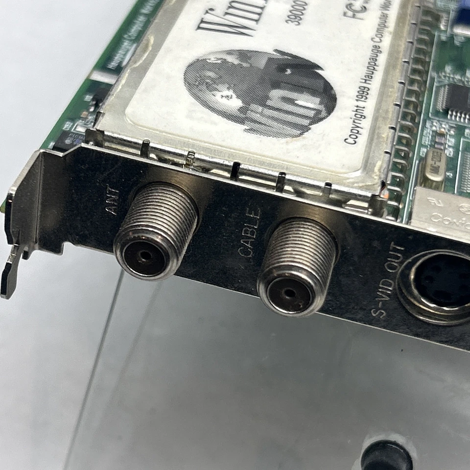 Hauppauge WinTV-D 39000 REV B237 PCI TV Tuner Video Capture Card only - Image 3 of 4