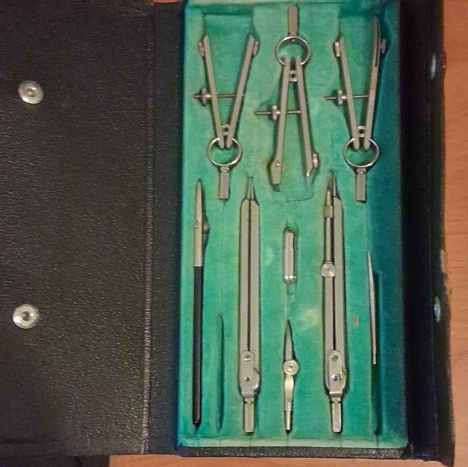 Picture 1 of 2