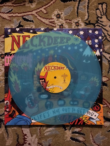 Neck Deep - Life's Not Out to Get You Vinyl - Transparent Blue - 2015 HR 2156 NM - Picture 6 of 6