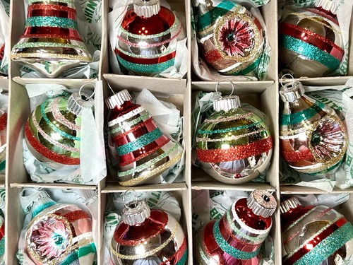 18 CHRISTMAS RADKO GLASS ORNAMENTS BALLS BELLS REFLECTORS GLITTER STRIPES