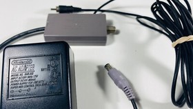Super Nintendo SNES SNS-002 ORIGINAL AC Adapter Power Supply & NES-003 RF Switch