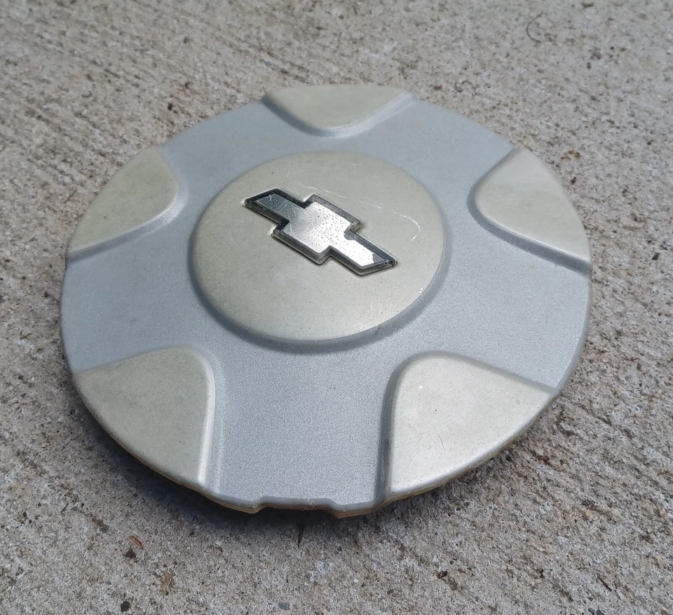 Tapa central Chevy Trailblazer 2002-2003 número de pieza 9593383 01 Foto 2 de 3