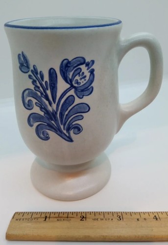 Tazza vintage Pfaltzgraff Yorktowne - piedi USA 4 7/8 pollici Alto - Foto 8 di 8