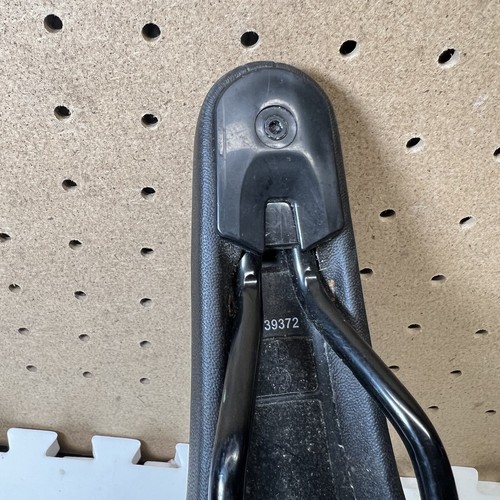 Nebula Black Bike Sport Saddle - Bike Cycle Seat - GREAT CONDITION - Picture 7 of 8